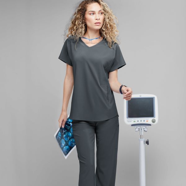Best Material & Fabric for Scrubs: Scrub Material Guide